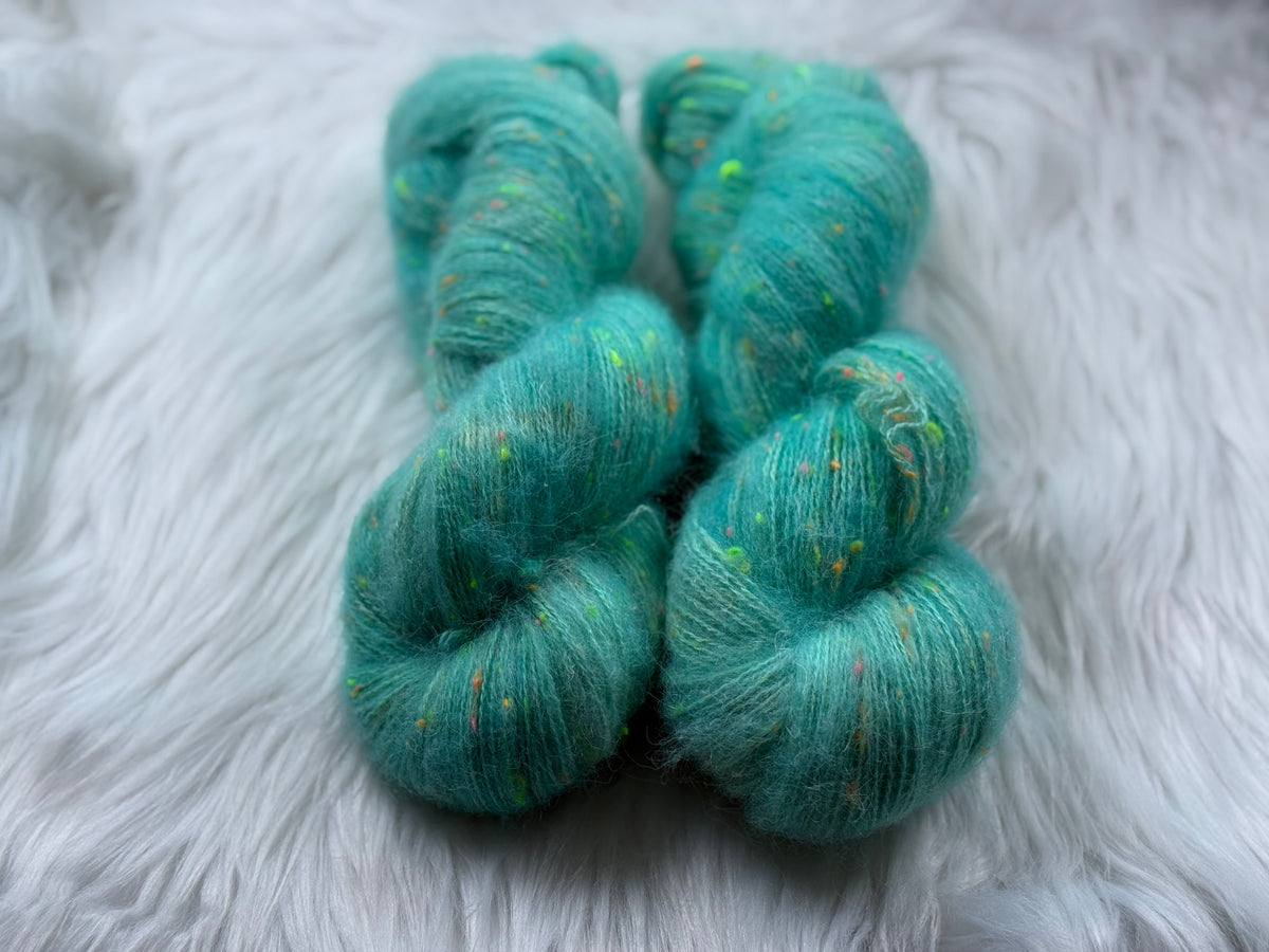 Confetti Glow - Aqua Queen