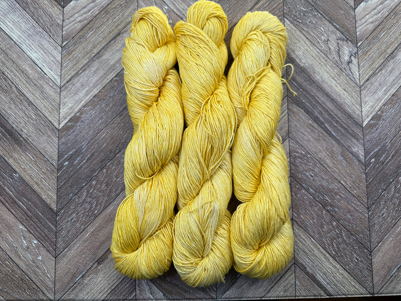 Silken Linen Sport - Lemon Drop
