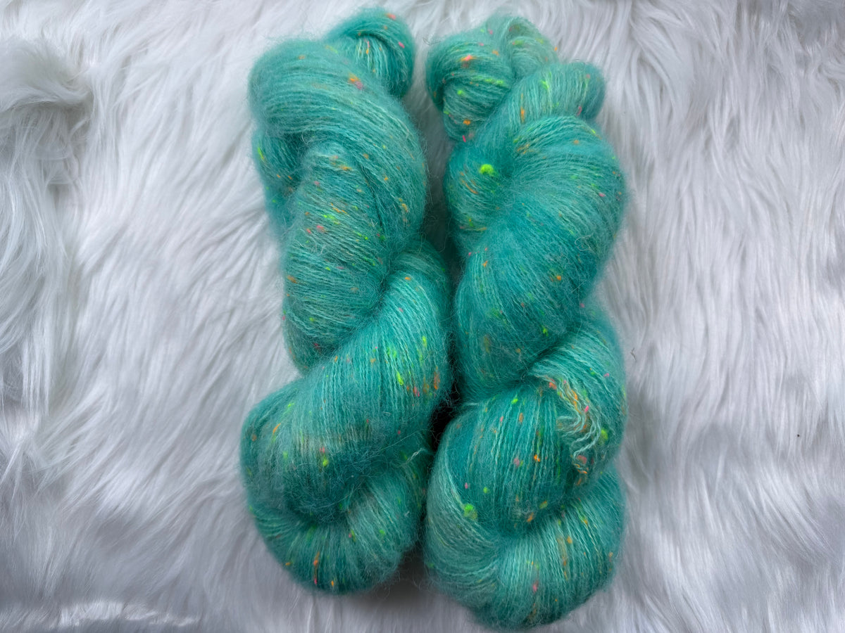 Confetti Glow - Aqua Queen