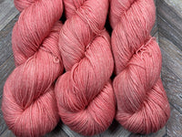 Luxlin Fingering - Coral Current