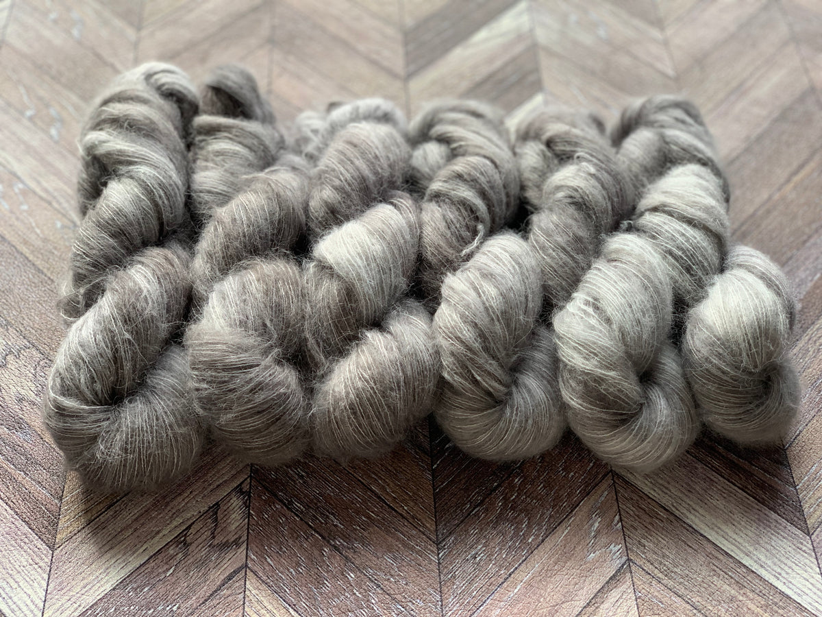 Suri Silk Fluff - Platinum