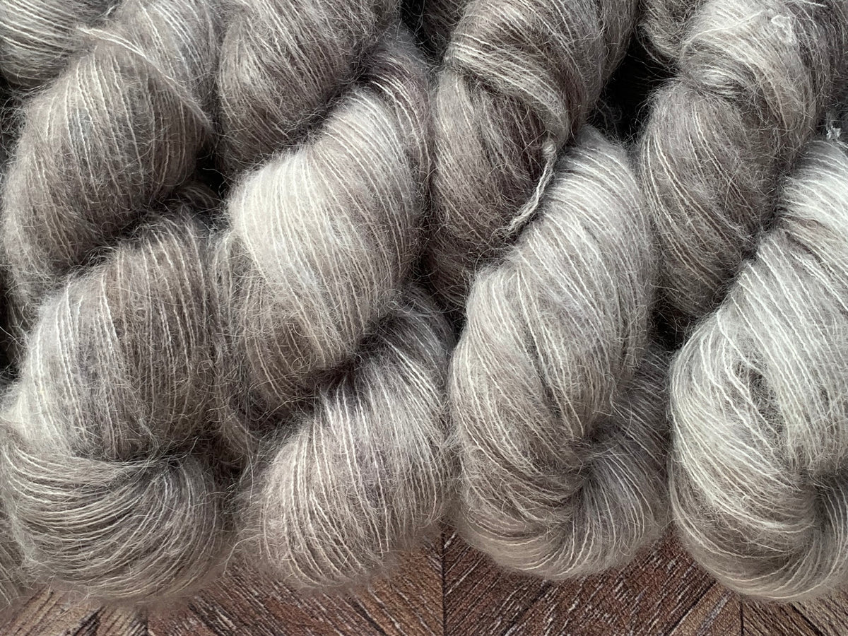 Suri Silk Fluff - Platinum