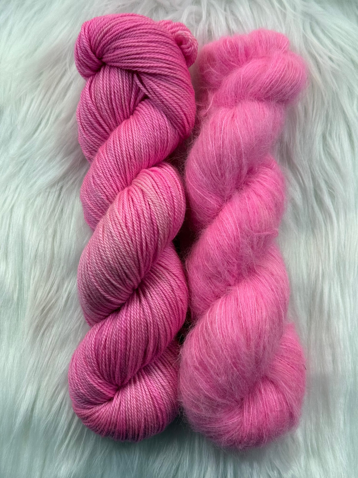 Lift Me Up Mitts Set