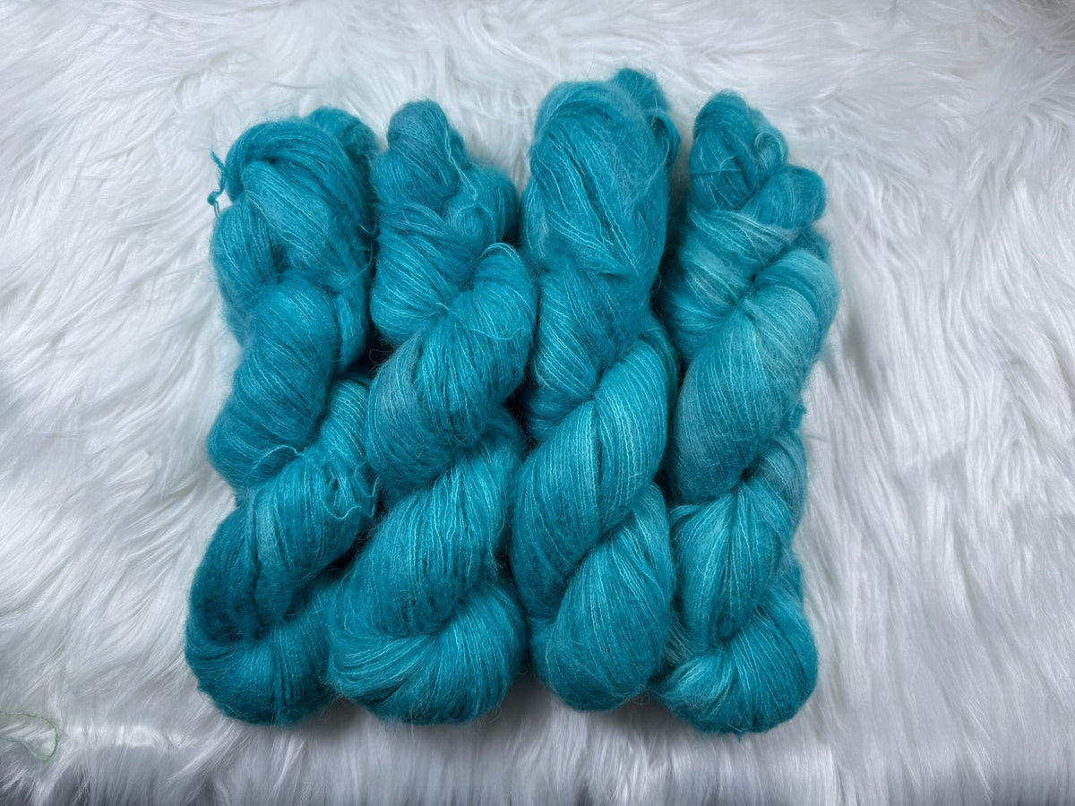 Suri Silk Fluff - Caribbean Mist