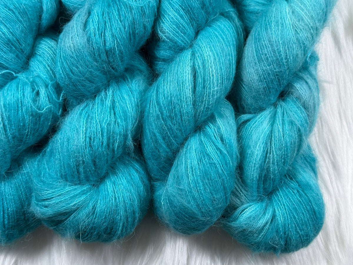 Suri Silk Fluff - Caribbean Mist