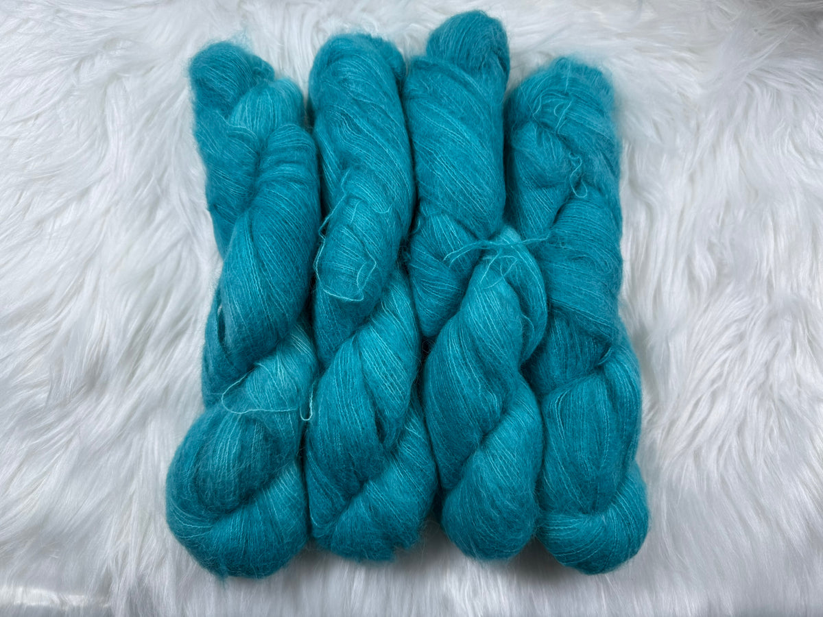 Suri Silk Fluff - Lagoon Whisper