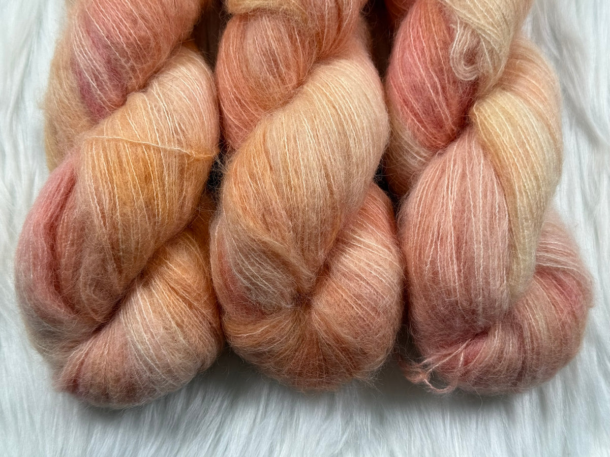 Suri Silk Fluff - Peach Fizz
